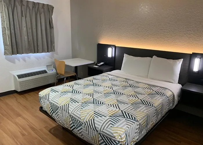 Premier Sheraton Hotels in Vibrant Atlanta