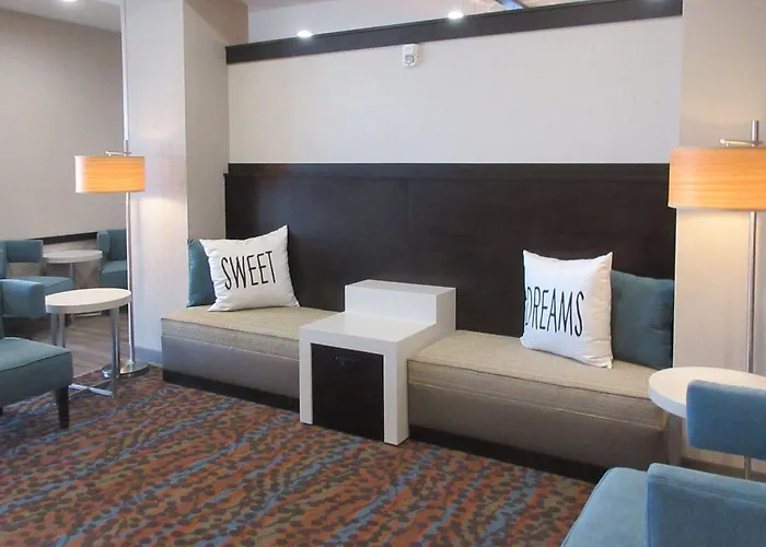 Best Pet Friendly Hotels Portland Oregon Area