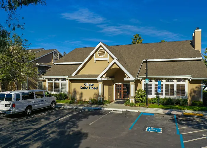 Best Hotels Near University of Delaware in Newark