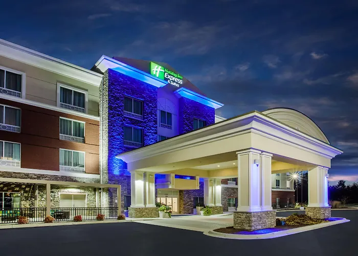 Top Beachfront 5-Star Resorts in California